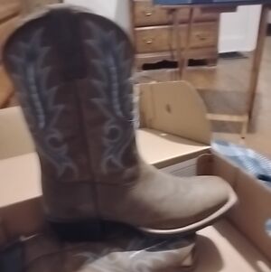 Ariat Men's Distressed Brown Western Boots